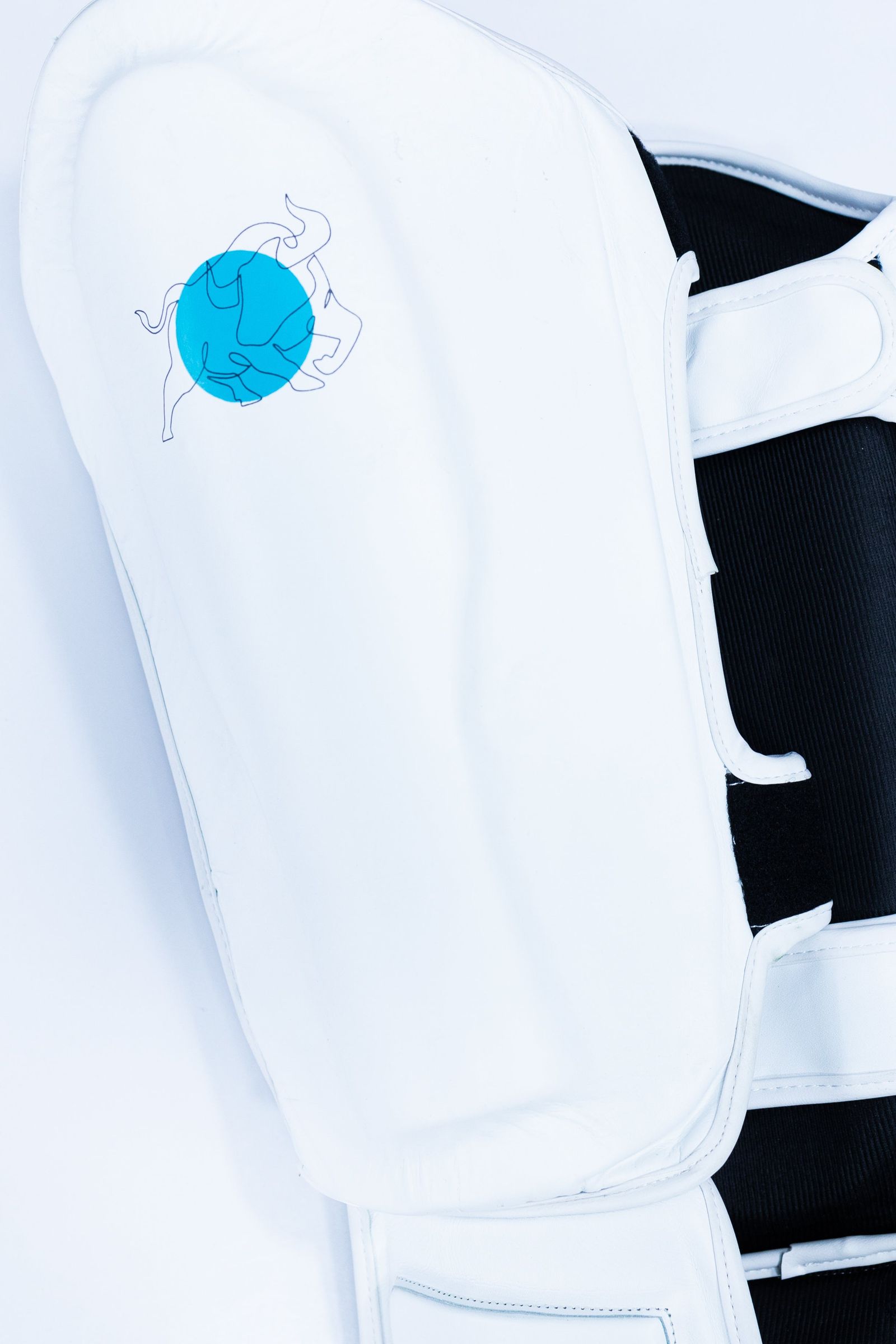 'MENAS SHIN GUARDS — Knots & Collar, Defence Colony, New Delhi
