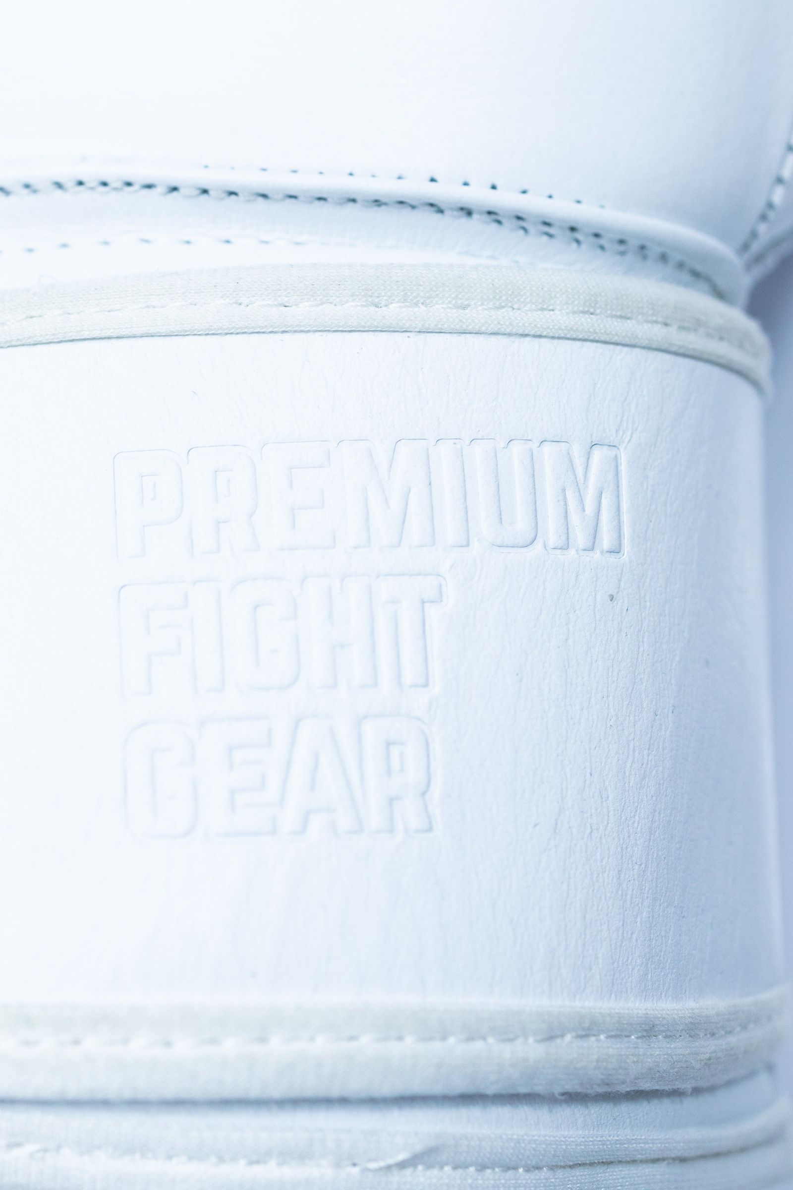 'MENAS MMA GLOVES — Knots & Collar, Defence Colony, New Delhi