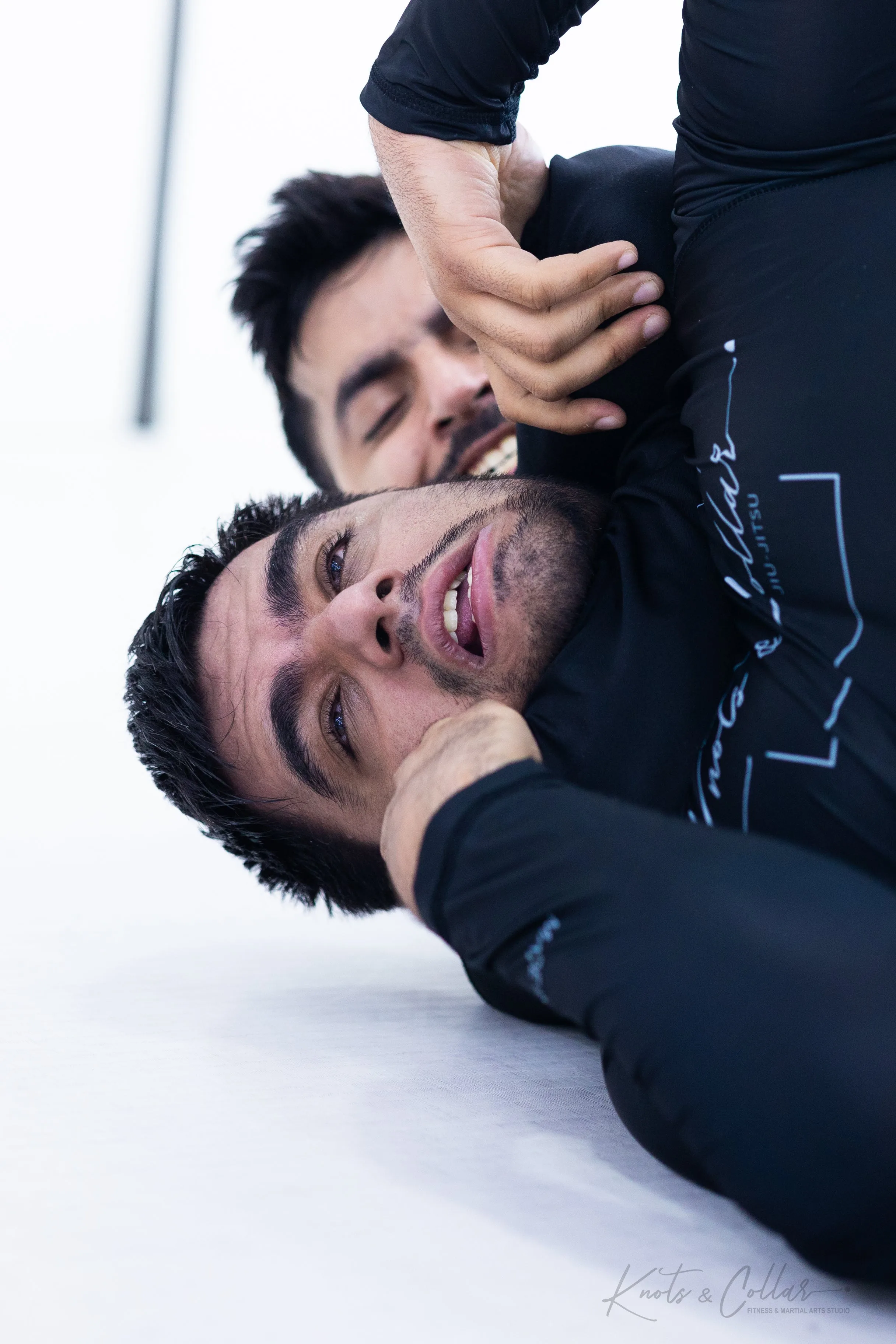 No-gi submission grappling session at Knots and Collar Defence Colony