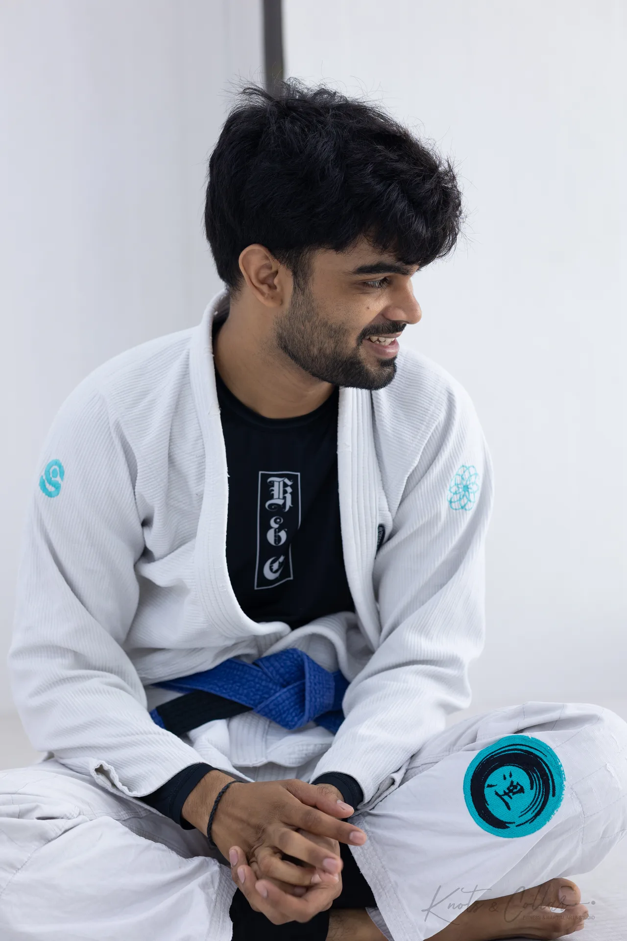Brazilian Jiu-Jitsu at Knots & Collar, a jiu-jitsu studio in Defence Colony, New Delhi