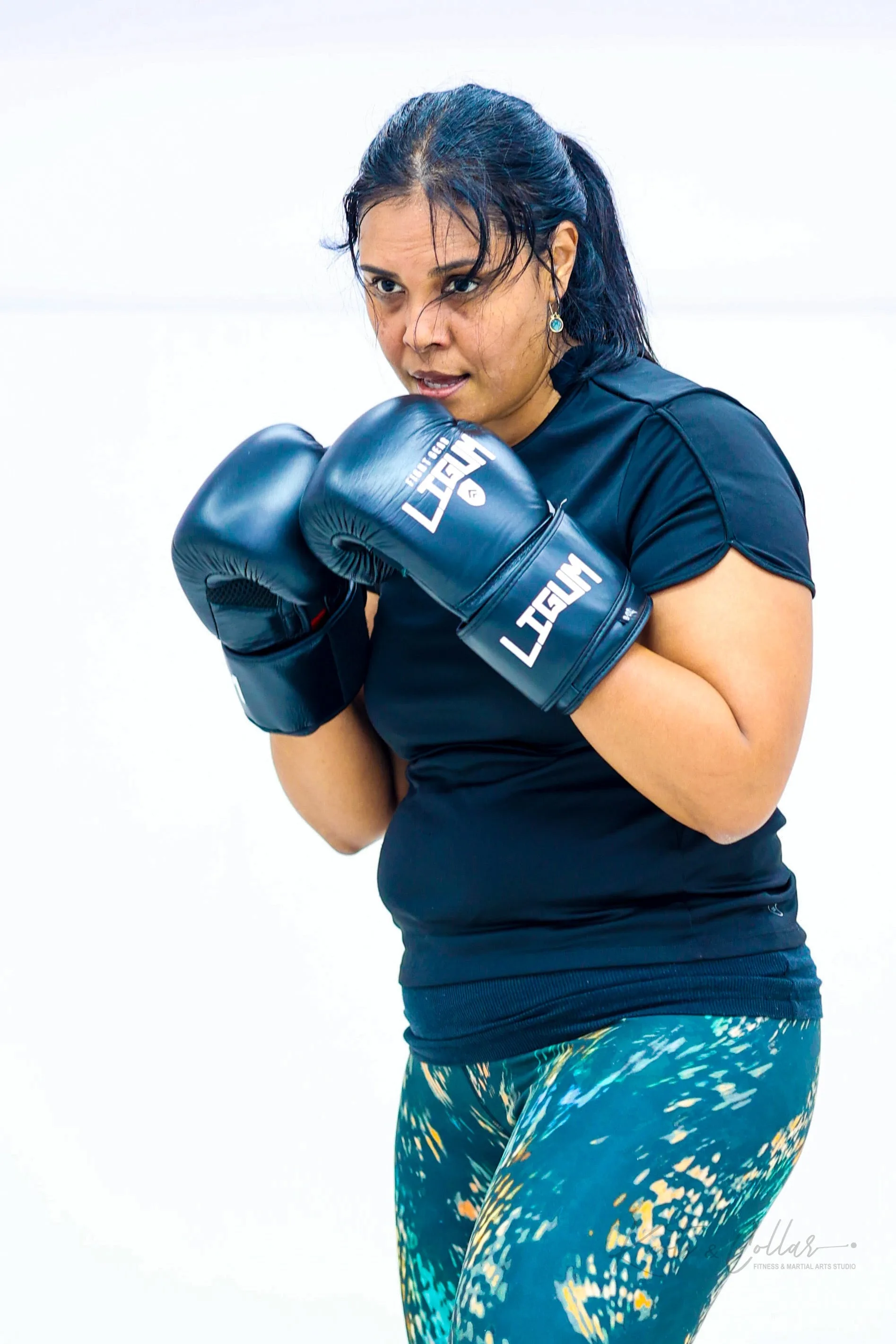 Kickboxing class at Knots and Collar Defence Colony Delhi