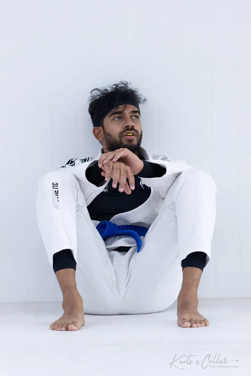 Rolling in the gi at Knots & Collar, Defence Colony, New Delhi, India
