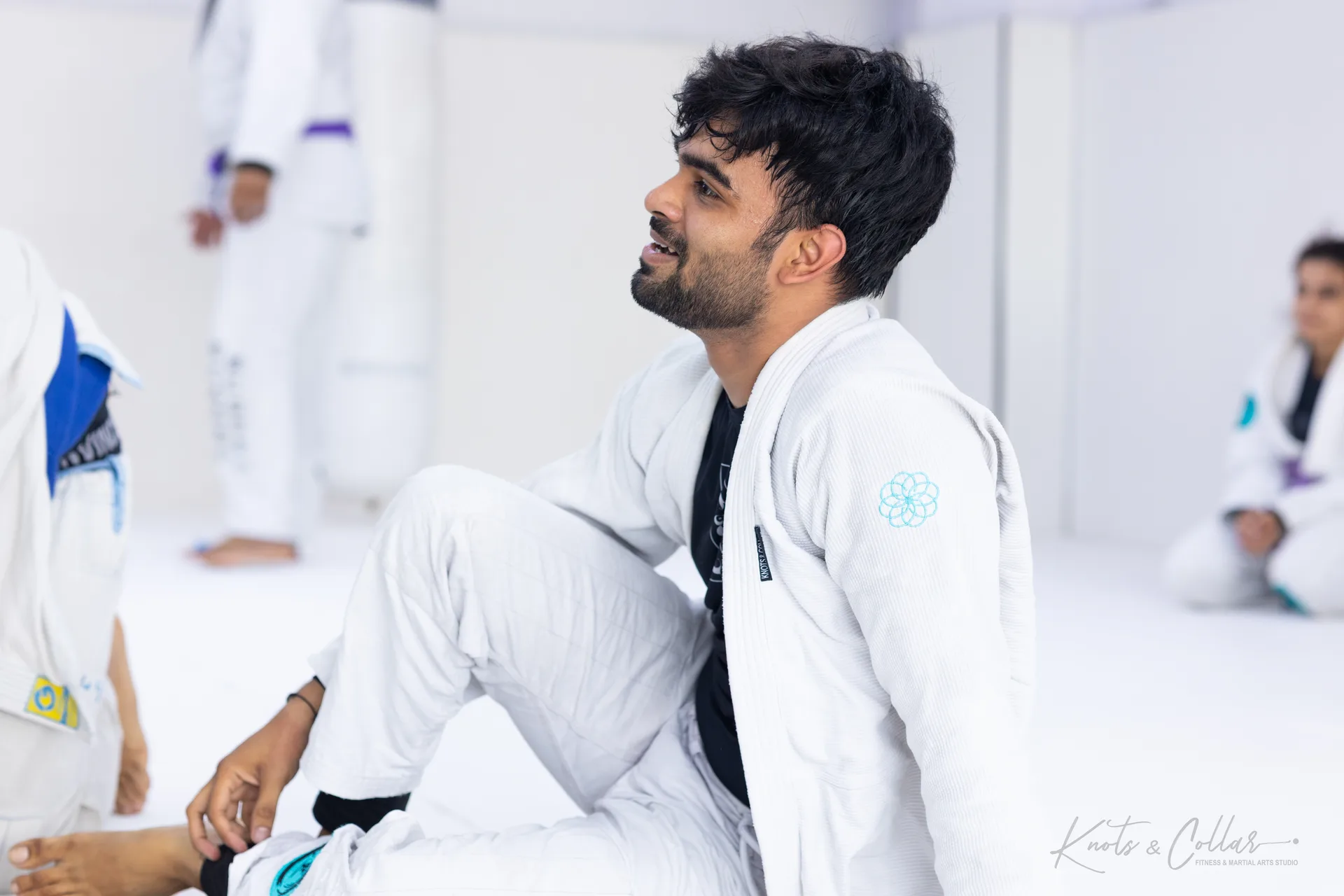 Brazilian Jiu-Jitsu at Knots & Collar, a jiu-jitsu studio in Defence Colony, New Delhi