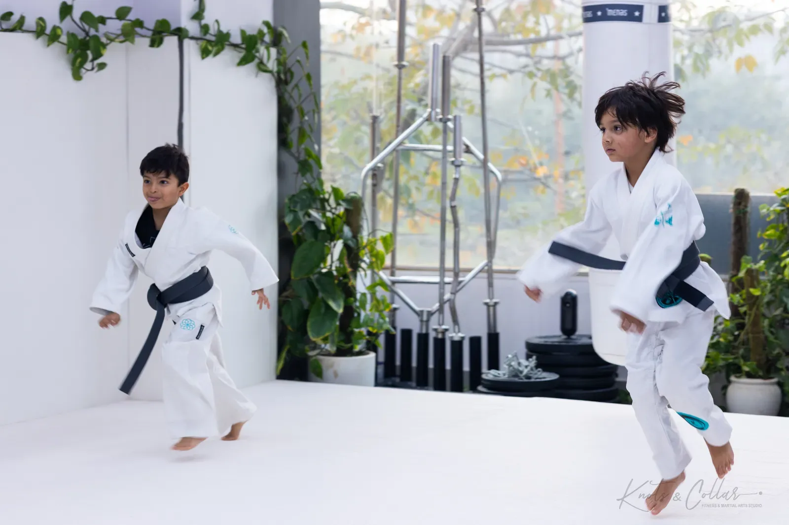 A young student on the mat at Knots & Collar, Defence Colony, New Delhi, India