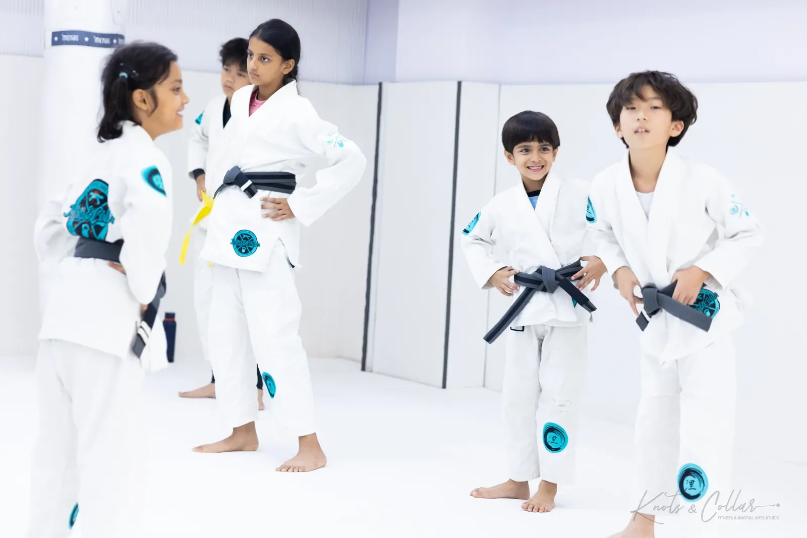 A young student on the mat at Knots & Collar, Defence Colony, New Delhi, India