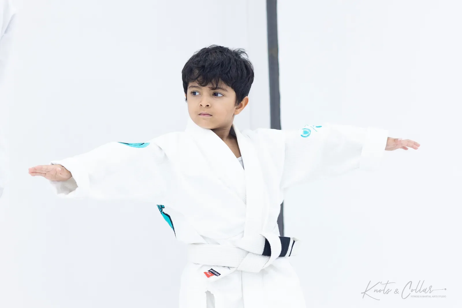 A young student on the mat at Knots & Collar, Defence Colony, New Delhi, India