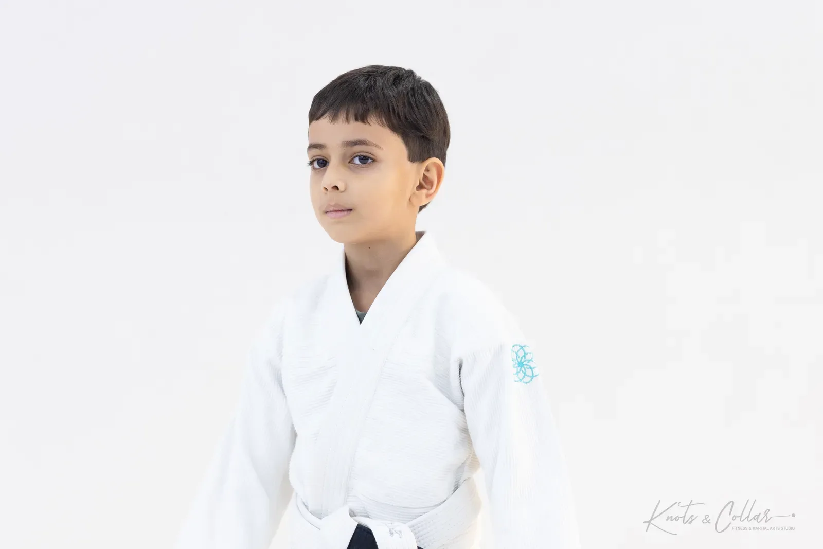 A young student on the mat at Knots & Collar, Defence Colony, New Delhi, India