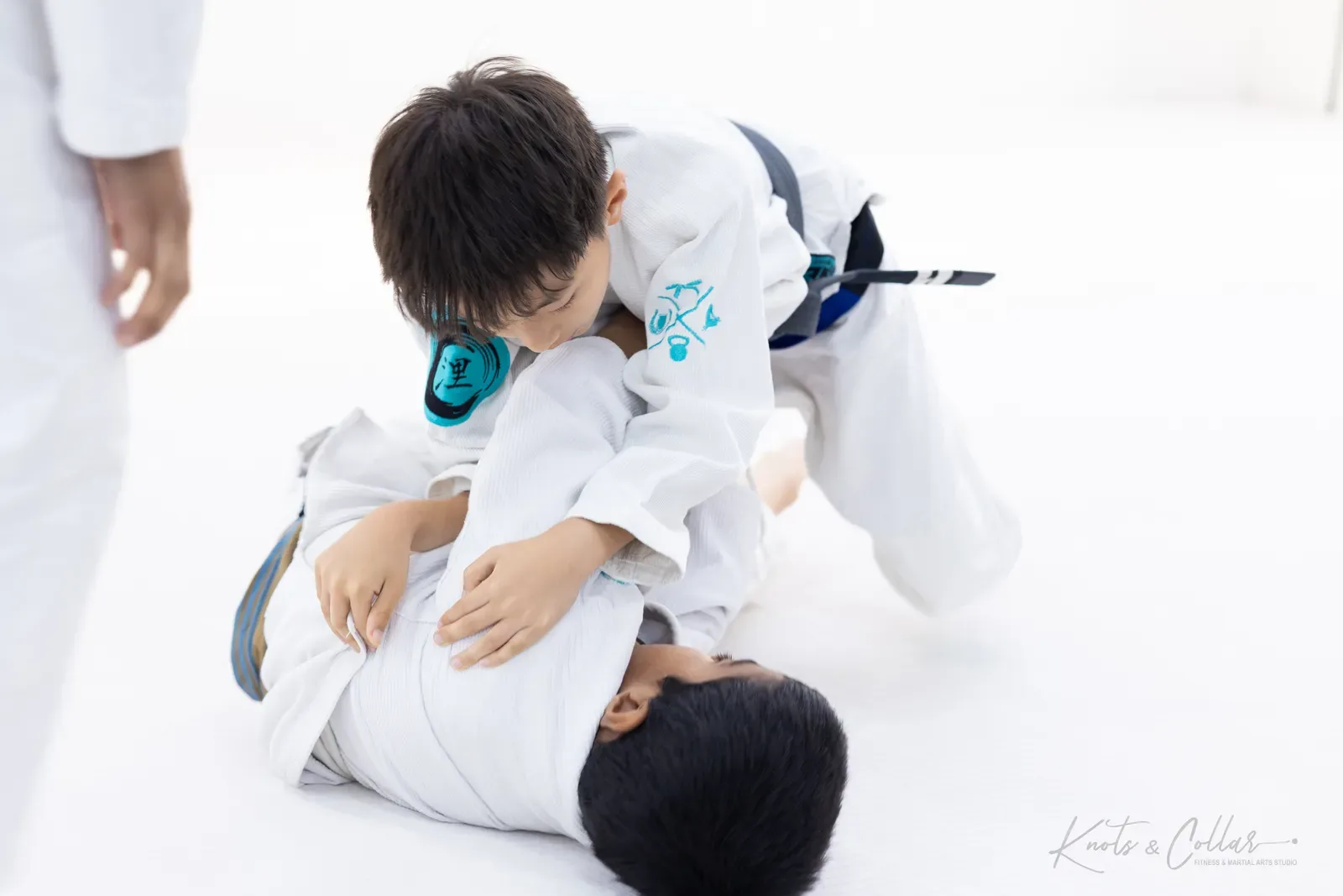 Children training Brazilian Jiu-Jitsu at Knots & Collar, Defence Colony, New Delhi, India