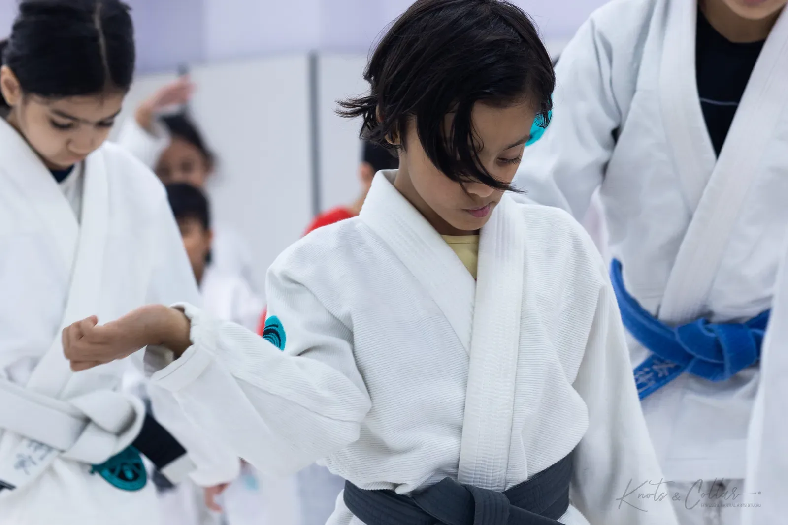 A young student on the mat at Knots & Collar, Defence Colony, New Delhi, India