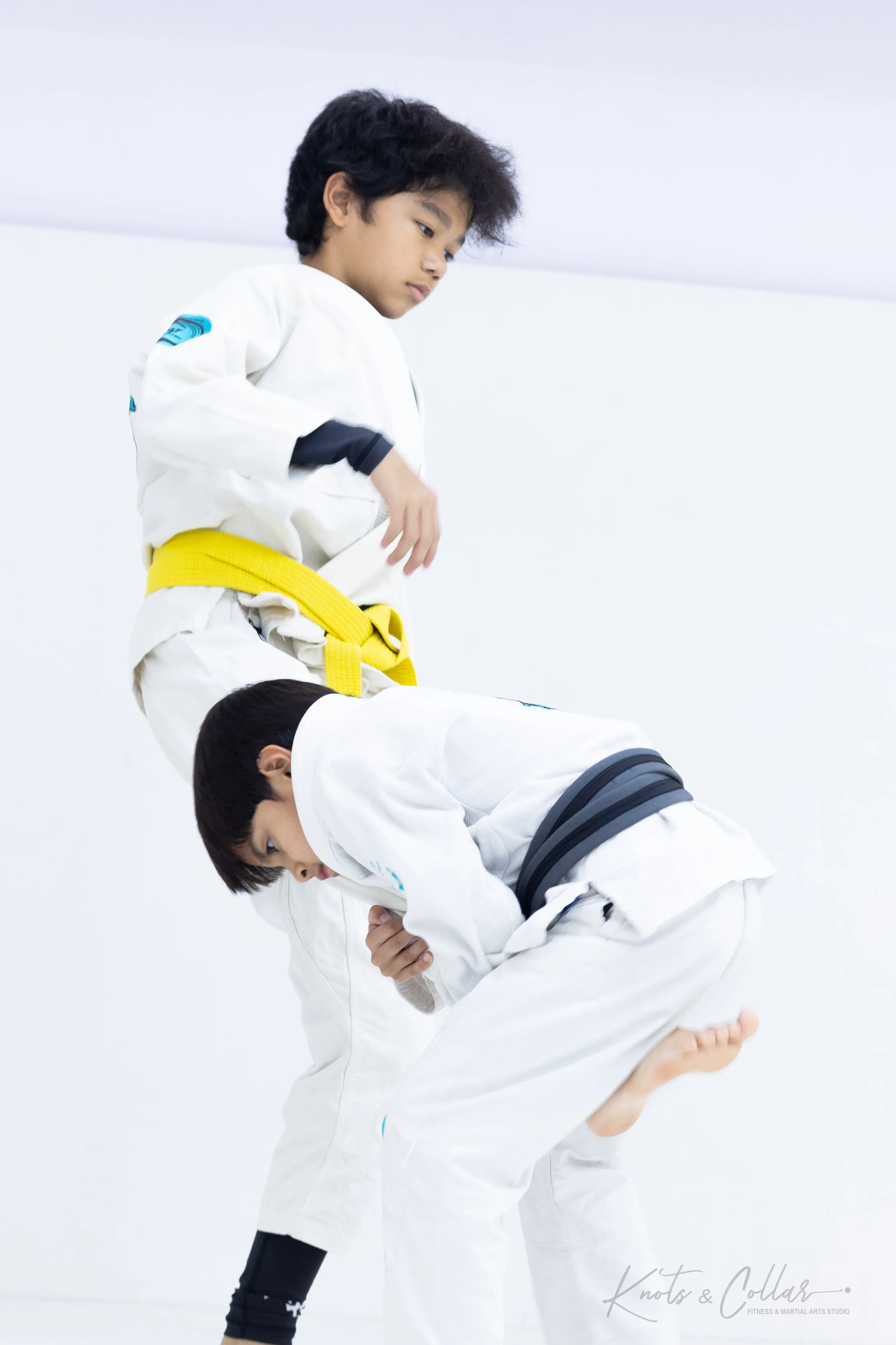Kids BJJ sparring session at Knots and Collar jiu-jitsu class Defence Colony New Delhi