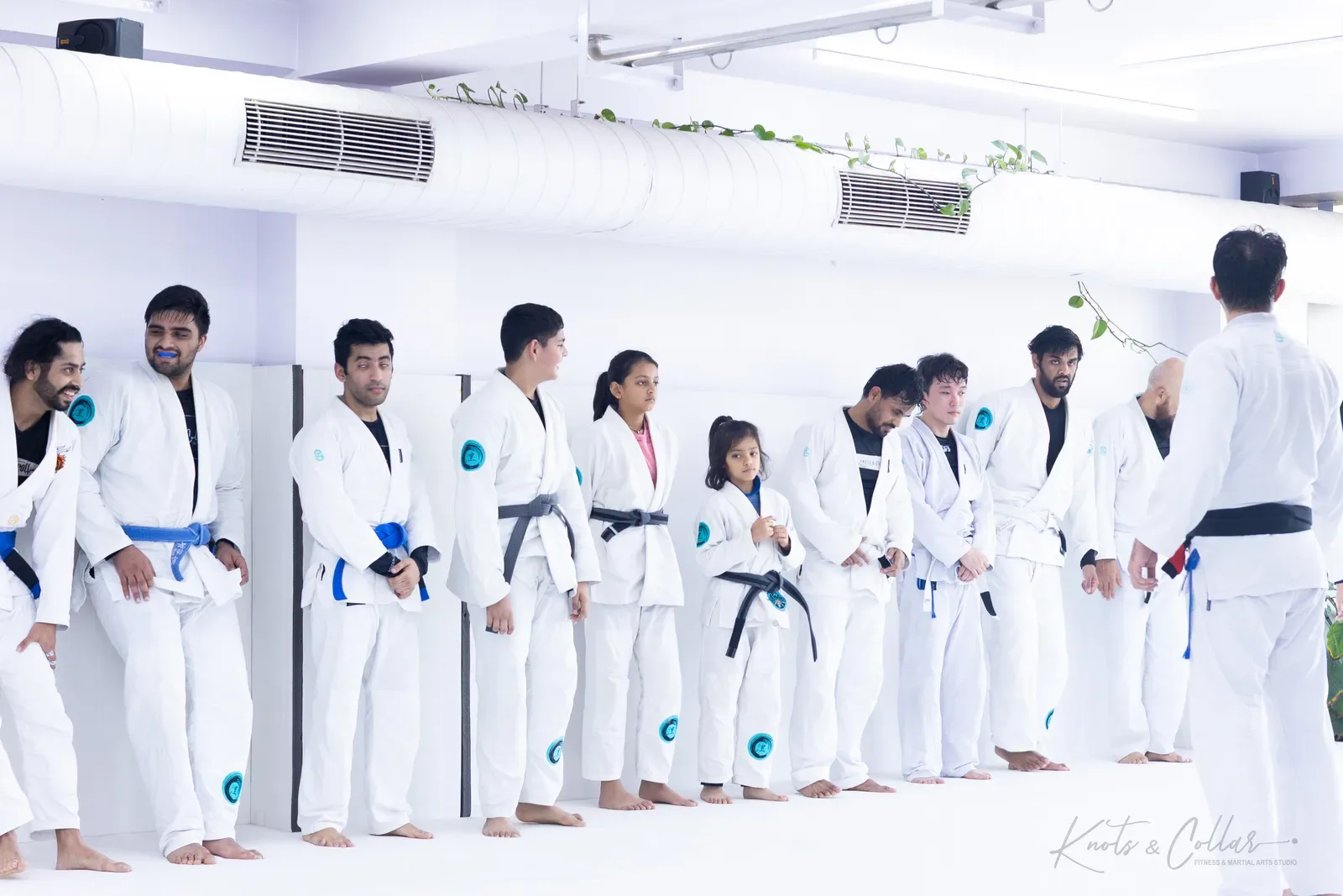 Students and coaches at Knots & Collar, Defence Colony, New Delhi, India