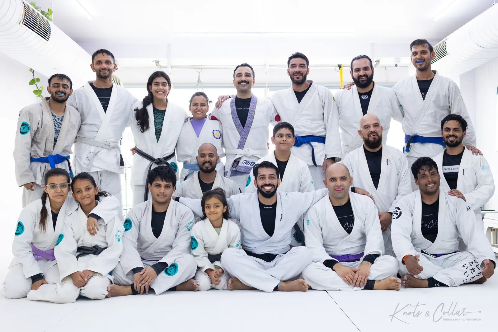 Students and coaches at Knots & Collar, Defence Colony, New Delhi, India