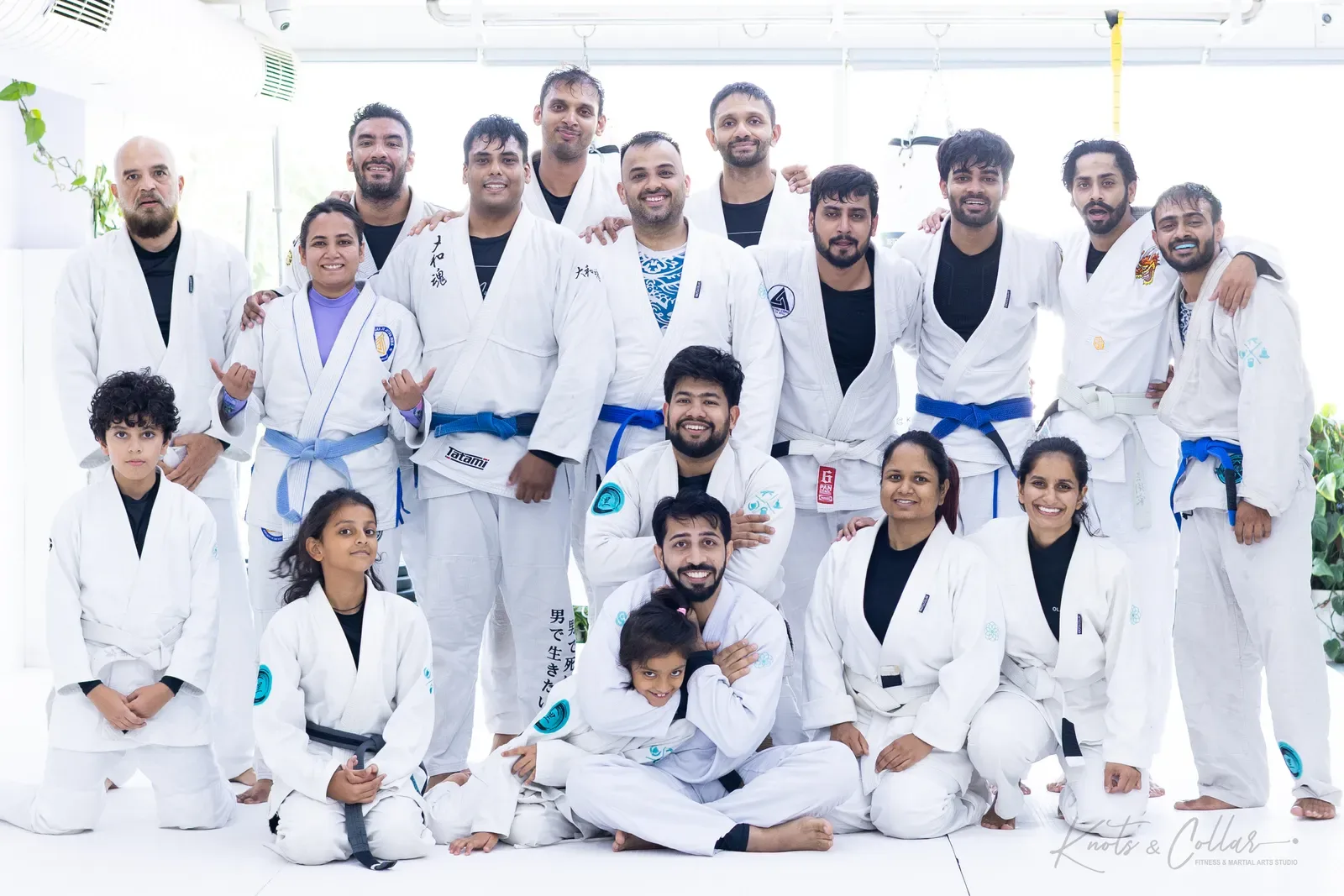 Students and coaches at Knots & Collar, Defence Colony, New Delhi, India