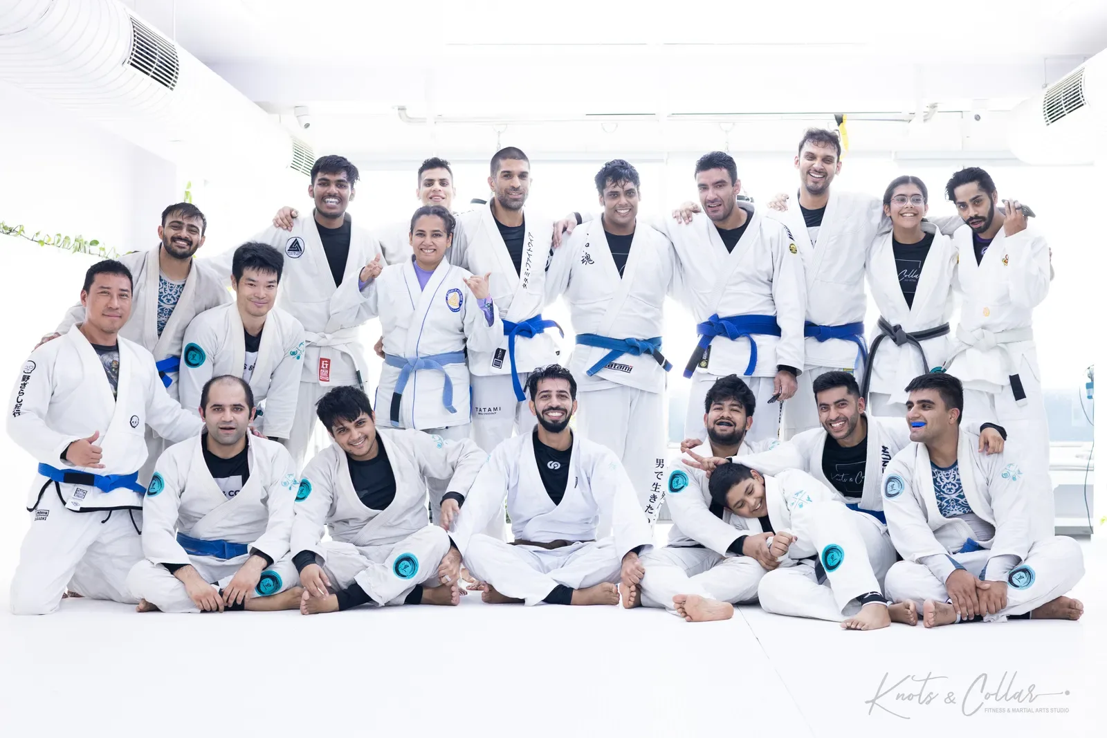 Students and coaches at Knots & Collar, Defence Colony, New Delhi, India