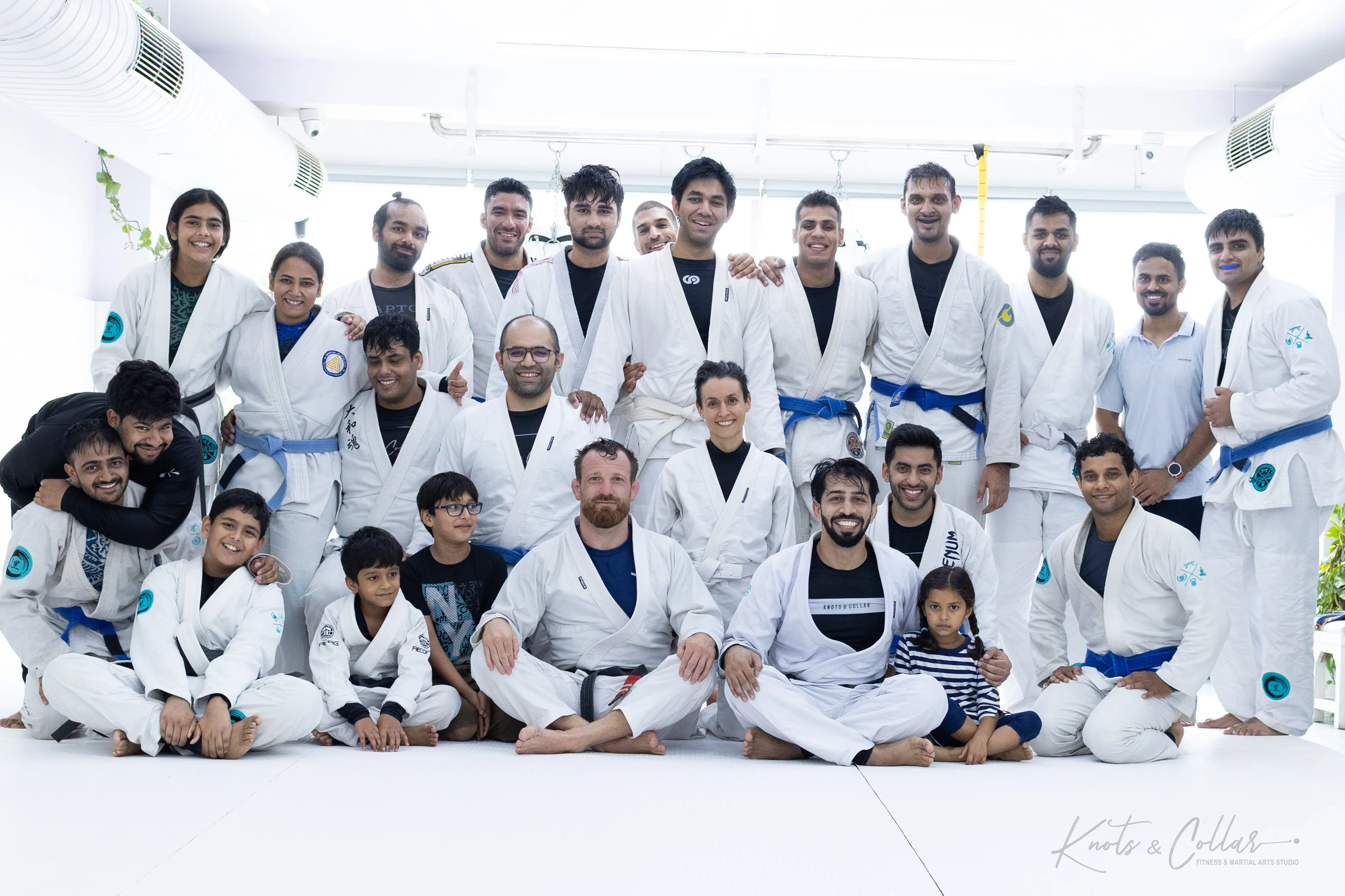 Knots and Collar BJJ gi class all levels adults and children training partners Defence Colony New Delhi